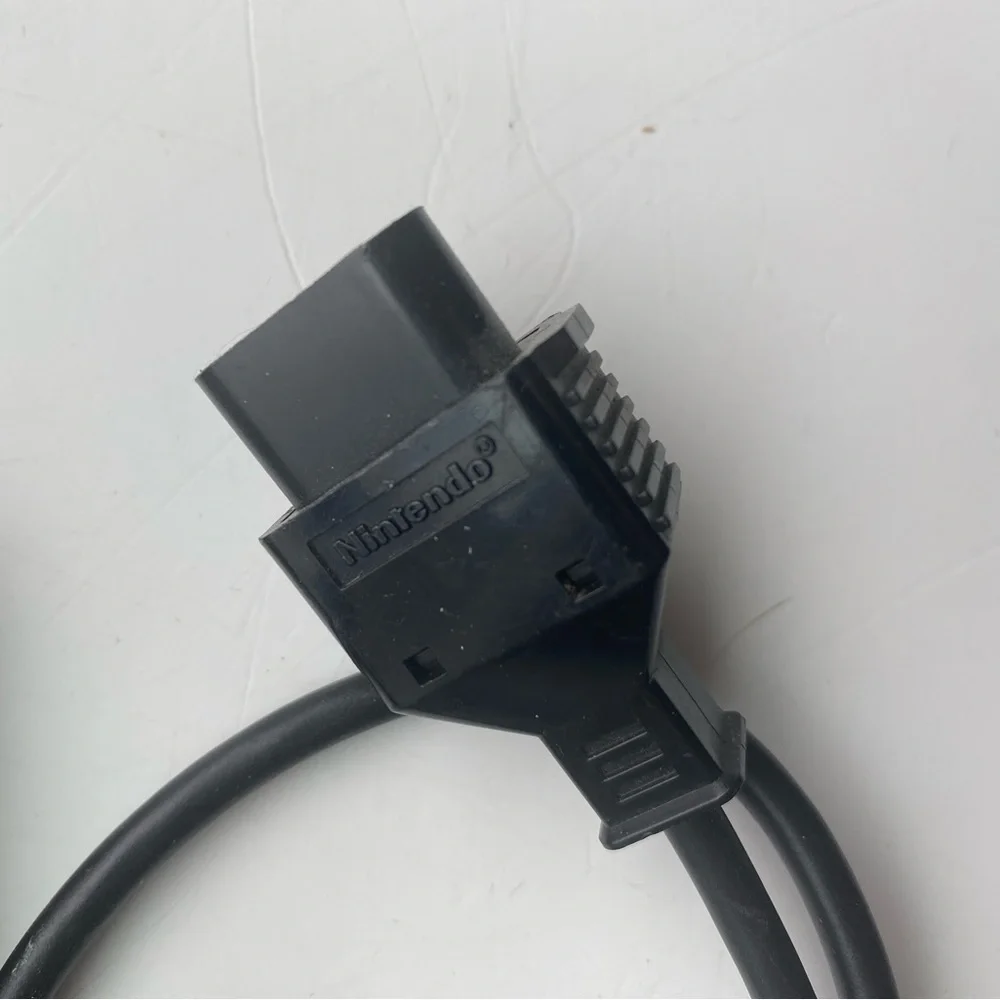 1 original Nintendo remote